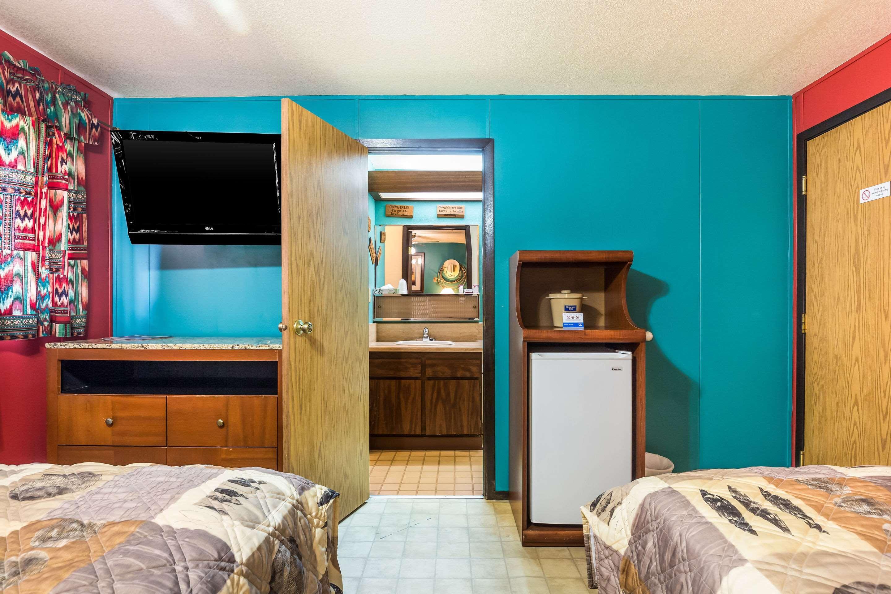 Rodeway Inn & Suites Big Water - Antelope Canyon Exterior foto
